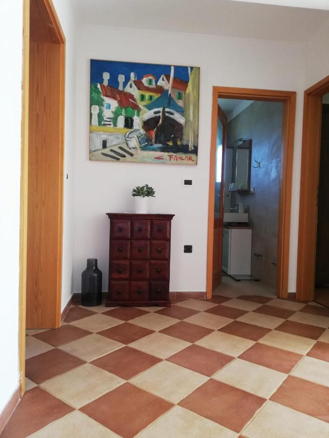 Apartment Laetitia Kaštelir Exterior foto